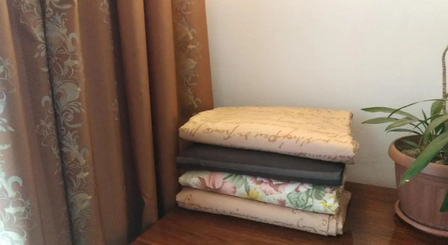 Кровать в общем номере KGB Home Hostel
