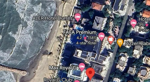 Cheap studios , 10 meters from beach, Rezervasyon Otel Tirana County otoparklı oteller, Otopark
