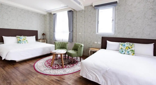 Четырёхместный номер Standard R&J GuestHouse