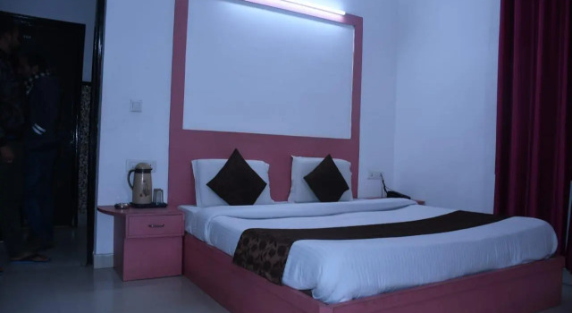 Hotel Vivek inn Katra, Забронировать Отель Отели Катра с парковкой, Парковка