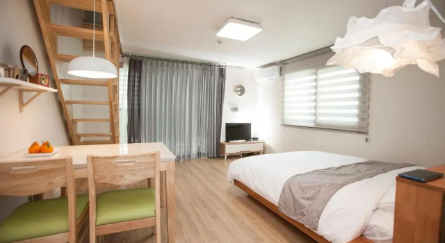 Коттедж c 1 комнатой Jeju Aria Pension