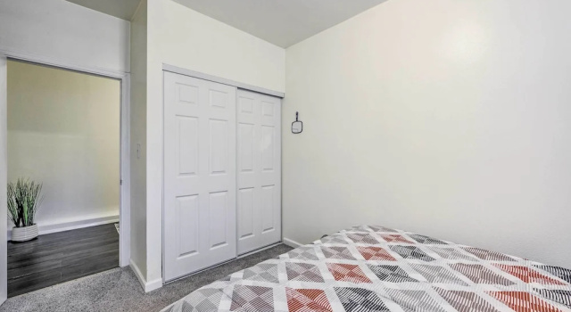 Коттедж Shoreline Home w/ Deck ~ 14 Mi to Downtown Seattle