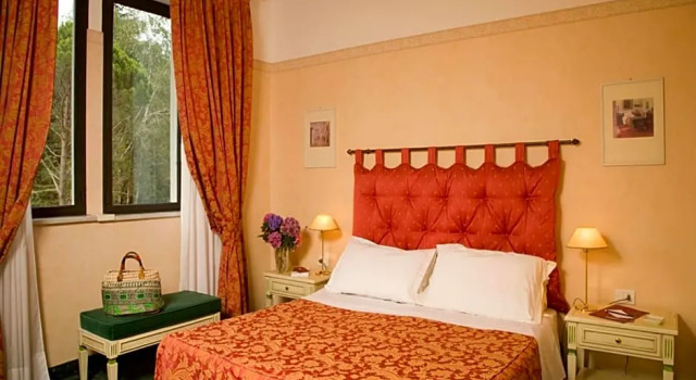 Номер Standard с частичным видом Grand Hotel Majestic