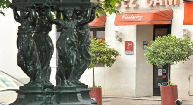Hotel Carladez Cambronne