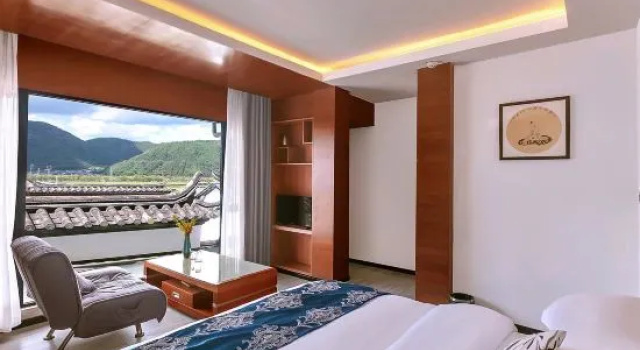 Люкс Yiya Holiday Inn
