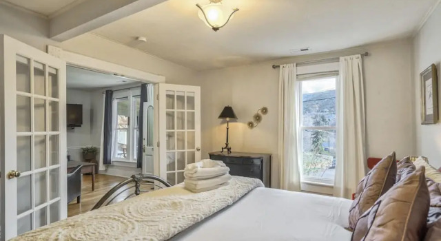 1BR Quiet Neighborhood & Nearby Parks, Reserva ahora Casa o chalet Manitou Springs Colorado
