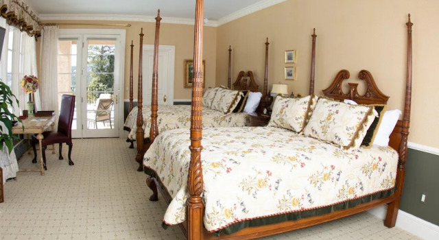 Четырёхместный люкс Standard с балконом The Guest House at Keyah Grande