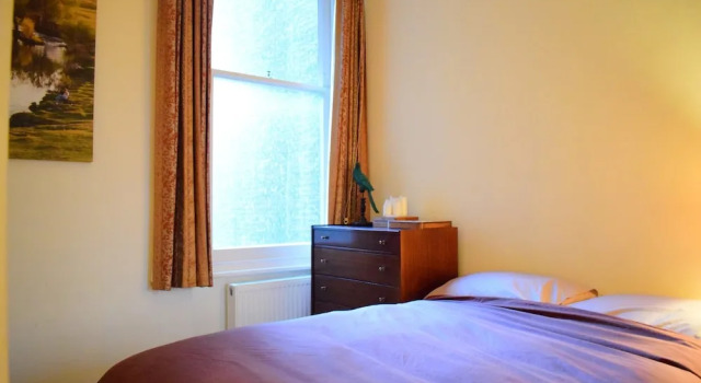 Kensington 2 Bedroom Flat With Balcony, Забронировать Отель Отели Лондона 3 звезды, рядом с Выставочный центр Olympia, 3*