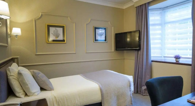 Одноместный номер Standard Birmingham North Moor Hall Hotel