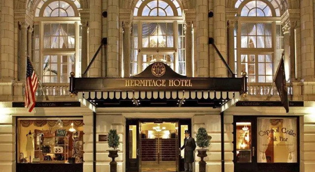 Номер Grand The Hermitage Hotel
