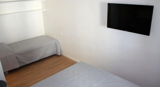 Cozy Flat With sea View Balcony, Book Lejlighed Hoteller i Friuli Venezia Giulia med parkering, Parkering