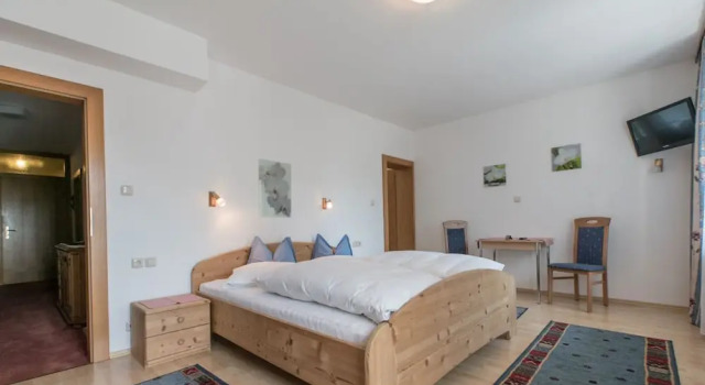 Апартаменты Deluxe Pension Trojerhof