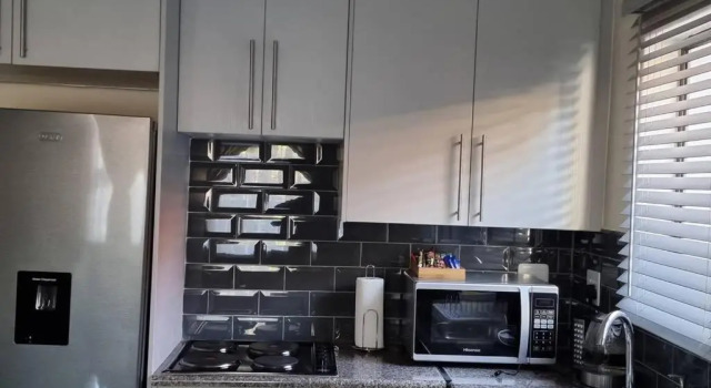 Апартаменты Koena Court Apartment 3
