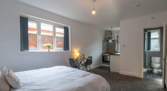 Inviting 1-bed Studio6 in Coventry, Varaa Hotelli Coventry West Midlands