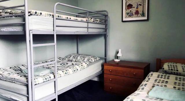 Кровать в общем номере (женский номер) Pax Lodge