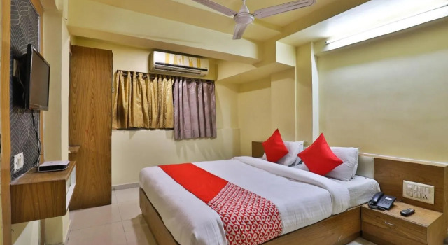 OYO 29992 Hotel Shreeji Palace, Rezerwuj Hotel Hotele w Gujarat ze śniadaniem, Śniadanie