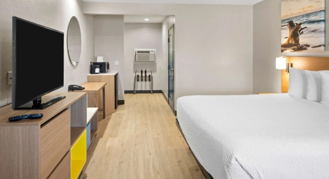 Двухместный номер Standard Days Inn by Wyndham San Diego-East/El Cajon
