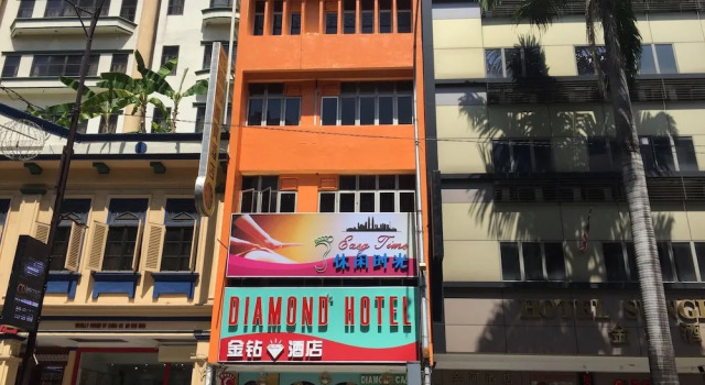 OYO 89979 Diamond Hotel