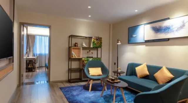 Люкс Homeinn Selected (Foshan Zumiao Metro Station)