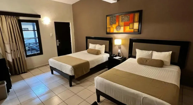 Четырёхместный номер Standard Hotel La Siesta Malecón