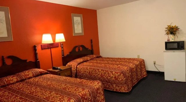 Четырёхместный номер Standard Dutch Motel Palmyra