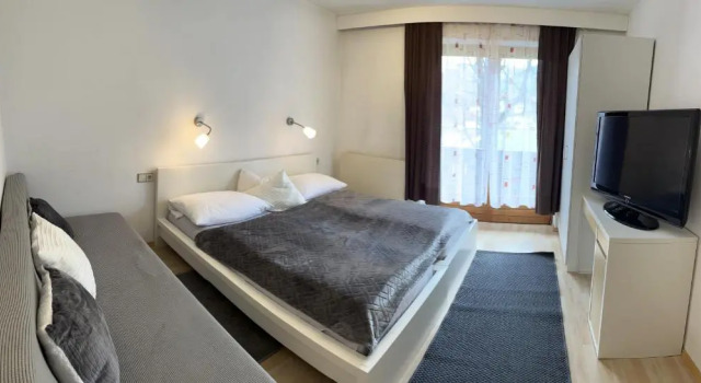 Landhaus St.Hubertus, Rezerwuj Dom wakacyjny Hotele w Tyrol z parkingiem, Parking