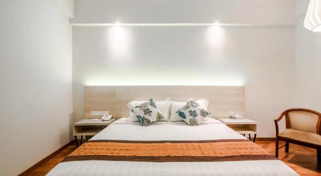 Двухместный номер Deluxe Crystal Crown Hotel JB