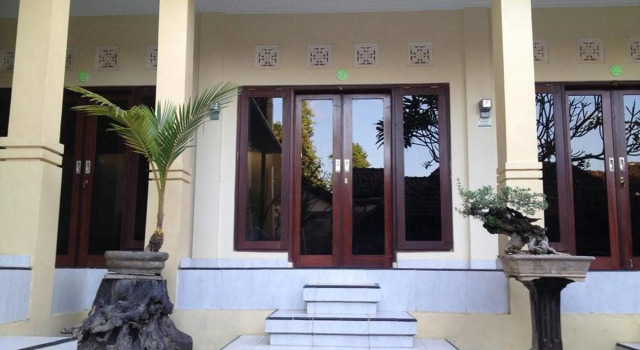 Sari Buana Bed & Breakfast