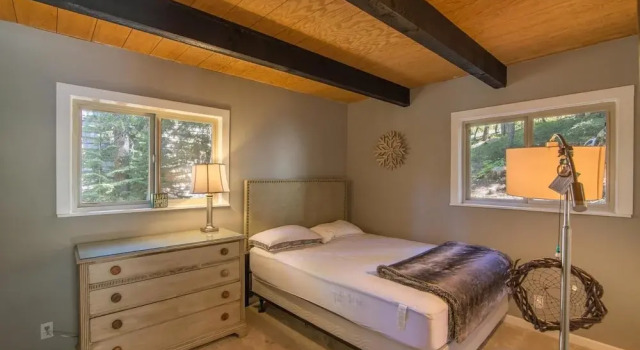 South Shore 5 Bedroom Holiday Home By Tahoe Truckee, Забронировать Дом для отпуска Траки Скво-Вэлли