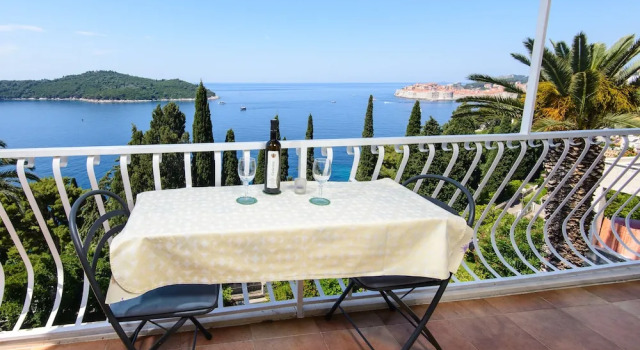 Charming 2-bedroom Apartment With Ocean Views in Dubrovnik, Забронировать Апартаменты/квартира Апартаменты Региона Дубровника, Апартаменты/квартира