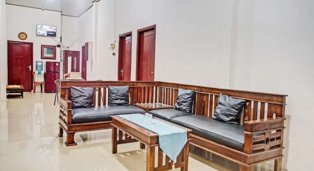 OYO LIFE 92034 Jay Homestay Syariah