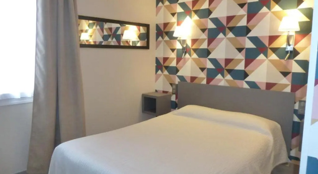 Трёхместный номер Standard Beaune Hôtel