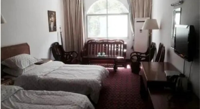 Tangmai Farmhouse Youth Hostel, Varaa Hostelli Tong mai Tiibet