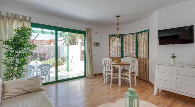 Apartment with pool and terrace 1 min from the Beach, Забронировать Апартаменты/квартира Отели Канарских островов с бассейном, Бассейн