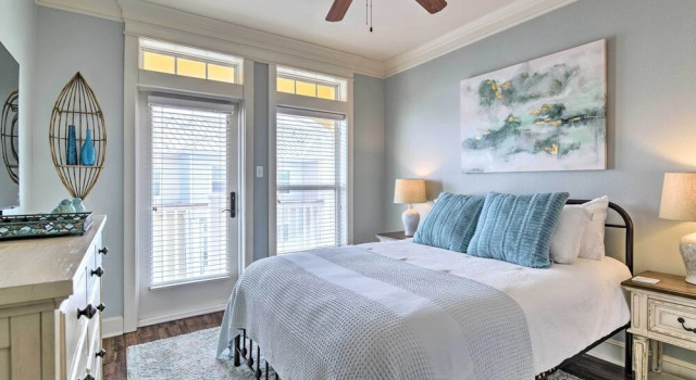 Апартаменты с 3 комнатами Corpus Christi Home w/ Golf Cart: Walk to Beach