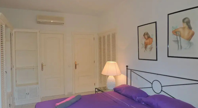 Charming Villa With Private Pool and air Conditioning, Near the Beach, Rezerwuj Willa Hotele w Majorka z parkingiem, Parking
