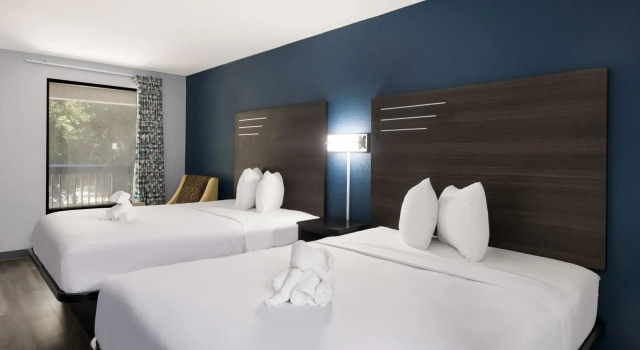 Suburban Studios Hinesville - Fort Stewart Area, Prenota Hotel Hinesville Georgia