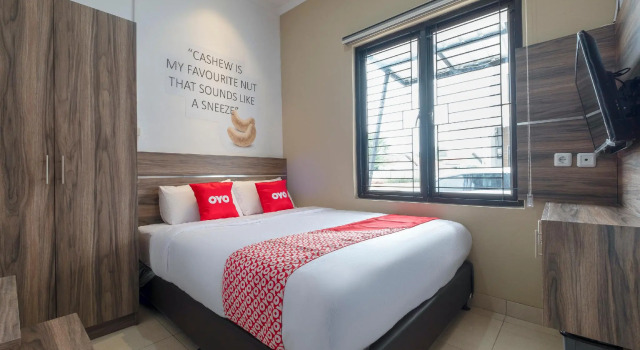 OYO Life 3246 Walnut Inn G-10, Book Hotel Karawang West Java