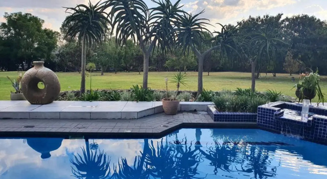 Коттедж Luxury Boutique Home in Kyalami