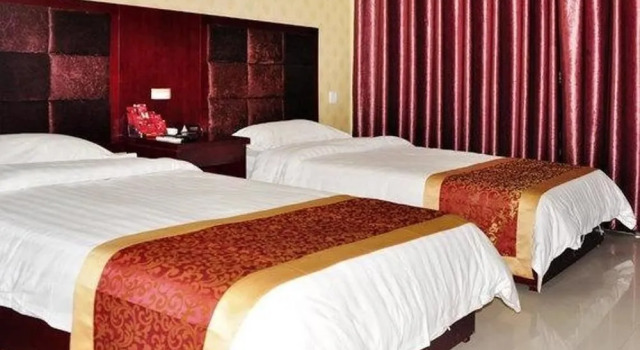 Zhengzhou Longgang Hotel, Rezervovat Hotel Čeng-čou Henan