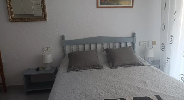 Studio Almudena, Забронировать Отель Торревьеха Коста-Бланка, рядом с Городской театр Торревьехи