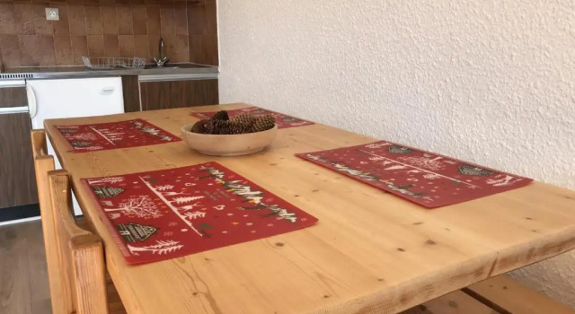 Appartement Corrençon-en-Vercors, 1 pièce, 4 personnes - FR-1-515-99, Забронировать Апартаменты/квартира Апартаменты Коррансон-ан-Веркор, рядом с Горнолыжный подъемник Рибамбель, Апартаменты/квартира