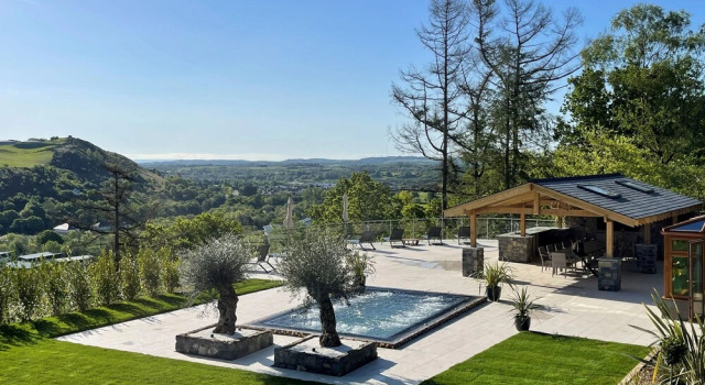 Forest View, Buchen Sie Ferienhaus Pontyclun 