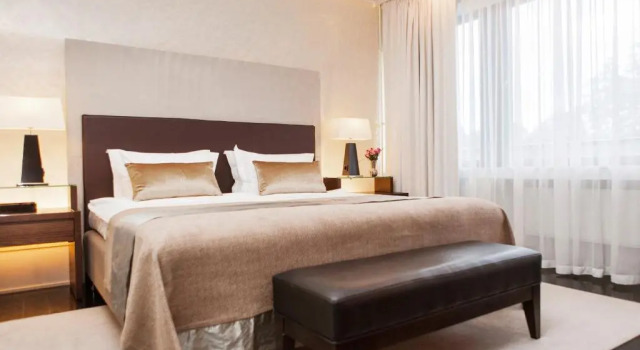Полулюкс Elite Eden Park Hotel