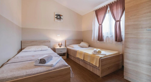 Awesome Home in Vodnjan With Wifi and 2 Bedrooms