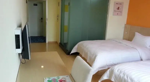 7 Days Inn Sanhe Yanjiao WalMart Branch, Book Hotel Sanhe Hebei
