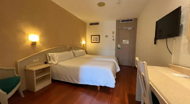 Двухместный номер Basic Hotel Lleó