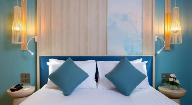 Двухместный номер Deluxe Beach Wing с видом на море Отель Mercure Samui Chaweng Tana