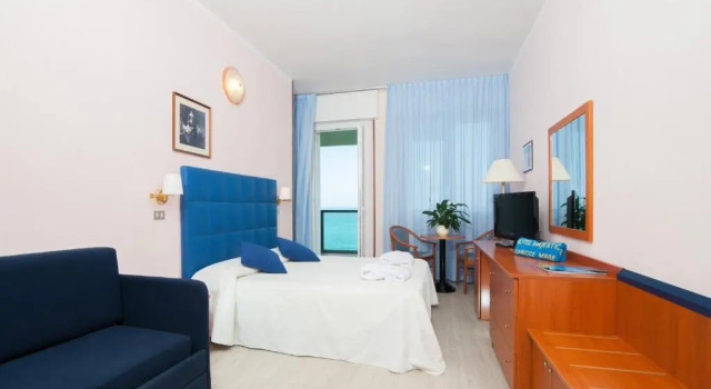 Двухместный номер Standard с балконом и с видом на море Hotel Majestic