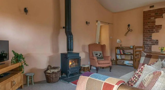 Коттедж c 1 комнатой Highdown Farm Holiday Cottages